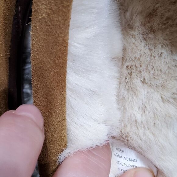 My Pillow MySlippers Suede Slip-on Clogs Size 9 - Picture 8 of 9